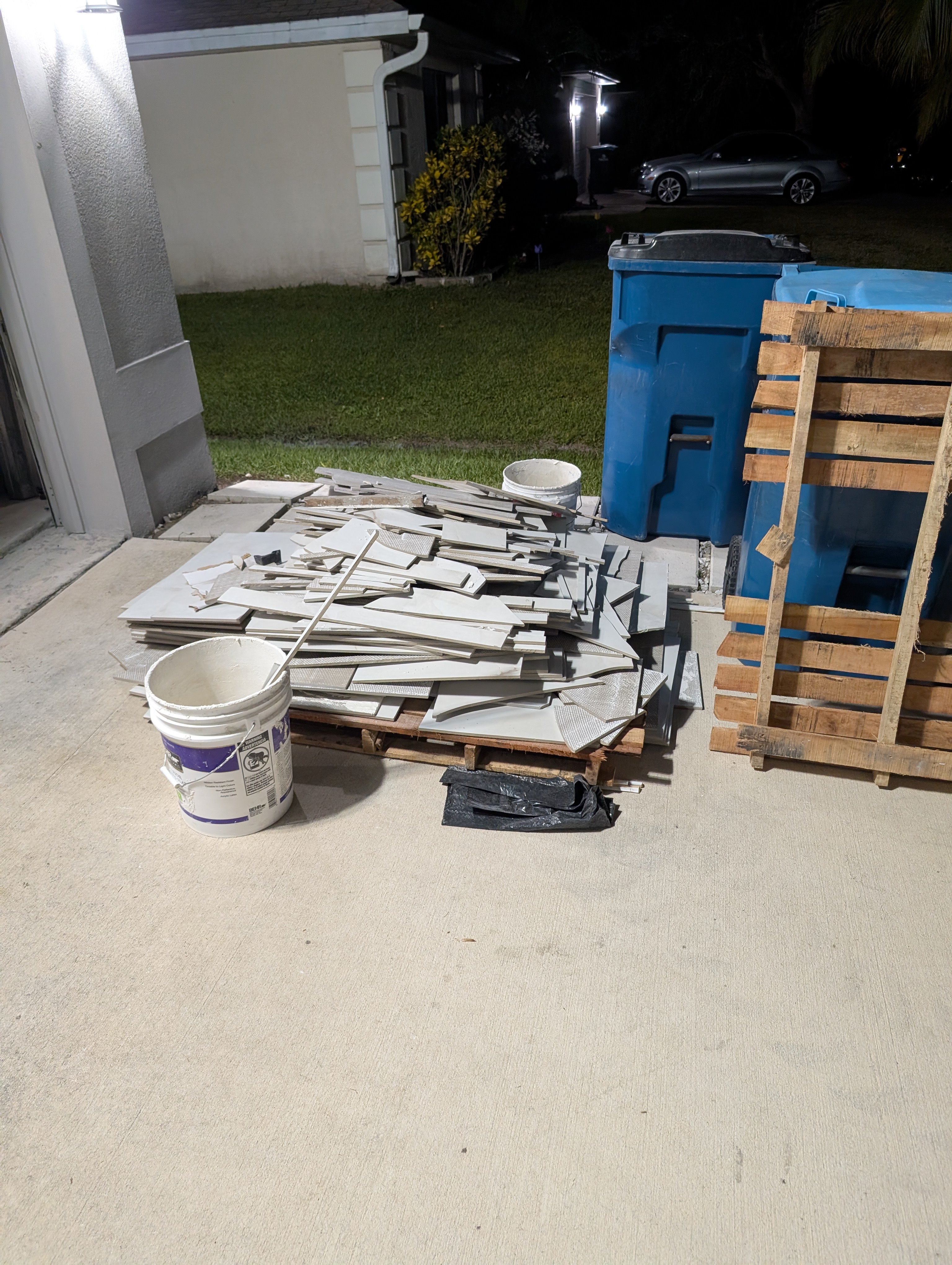 Contractor’s guide: streamline job sites with debris plans that protect timelines and budgets